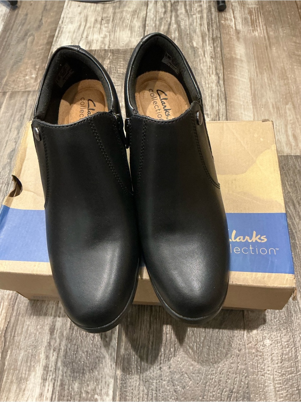 Clarks Black Low Block Heels Size 8.5 - Picture 6 of 16